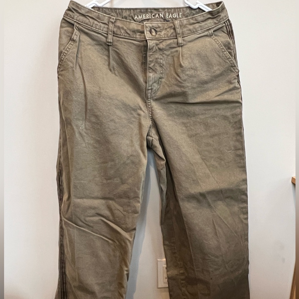 American Eagle green pants